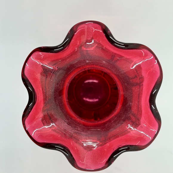 Fenton, Vase, Cranberry Glass. - Picture 3 of 7
